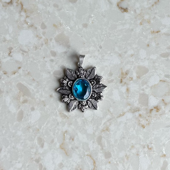 NWOT Sundance Ocean Bloom Pendant Blue Topaz Sterling Silver